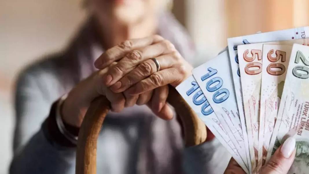 Vedat Işıkhan'dan en düşük emekli maaşı müjdesi! 2
